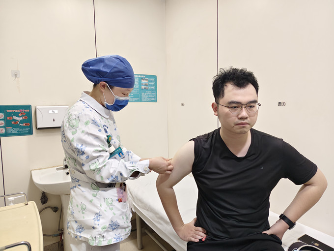 小陈同学 (1).jpg 小陈同学 (1).jpg